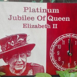 Wooden Platinum Jubilee Clock - Red